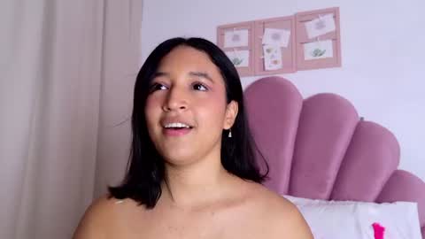 victoriafrancox online show from June 30, 2026, 4:24 am
