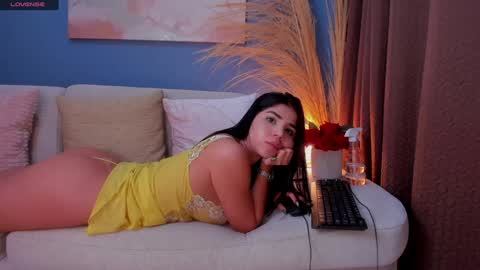Snapshot of victorialeia chatting on December 7, 2024, 6:10 am Victoria online show from December 7, 2024, 6:10 am