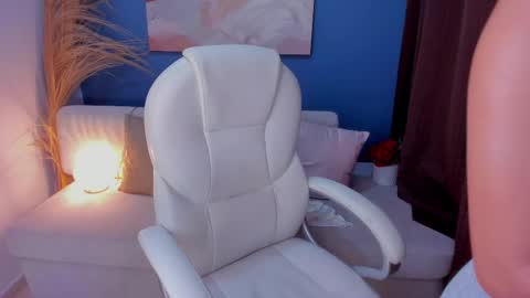 Snapshot of victorialeia chatting on February 27, 2025, 1:38 am Victoria online show from February 27, 2025, 1:38 am