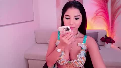 Snapshot of victorialeia chatting on October 31, 2025, 11:39 pm Victoria online show from October 31, 2025, 11:39 pm