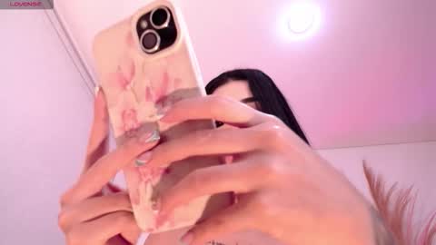 Snapshot of victorialeia chatting on November 26, 2025, 1:17 am Victoria online show from November 26, 2025, 1:17 am