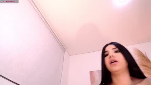 Snapshot of victorialeia chatting on December 1, 2025, 11:54 pm Victoria online show from December 1, 2025, 11:54 pm