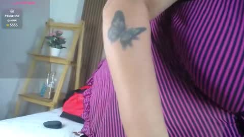 victoriamil1 online show from March 12, 2025, 7:59 pm