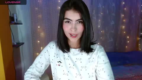 victoriia_henao_ online show from February 16, 2025, 2:42 am