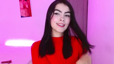 victoriia_henao_ online show from September 13, 2025, 4:01 am