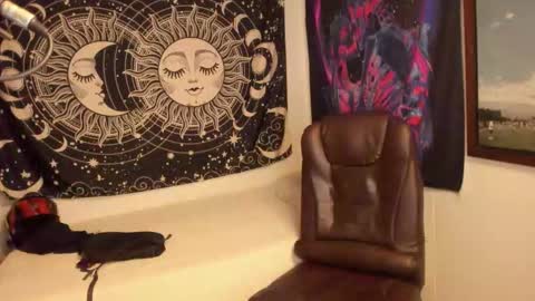 Victorino Jhonson online show from December 16, 2025, 2:38 am