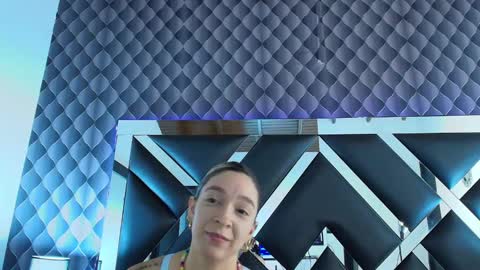 Snapshot of victtoria_lee chatting on January 15, 2025, 1:34 am victtoria lee online show from January 15, 2025, 1:34 am