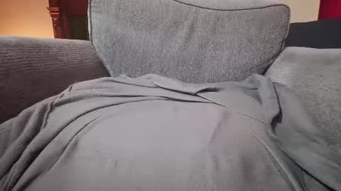 Snapshot of videscent chatting on August 1, 2026, 2:27 pm videscent online show from August 1, 2026, 2:27 pm