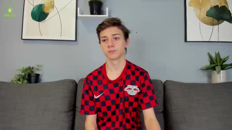 Viego Pattel online show from November 14, 2025, 5:22 pm