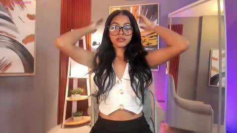 Karla online show from October 18, 2025, 7:47 pm