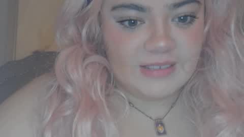 viennavisabelle online show from February 4, 2026, 7:58 am