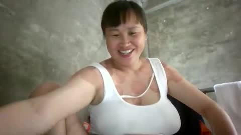vietnam_sexxy online show from May 19, 2026, 1:56 am