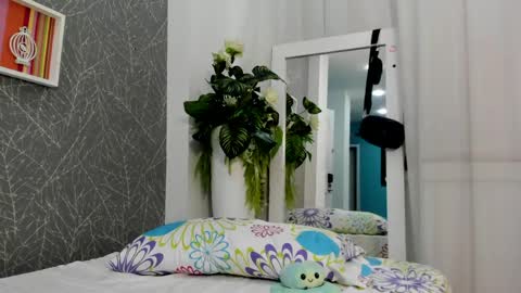viictoriiasaenz online show from May 24, 2026, 5:56 am