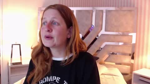 Snapshot of viioletamora chatting on December 24, 2024, 12:44 am Violeta online show from December 24, 2024, 12:44 am