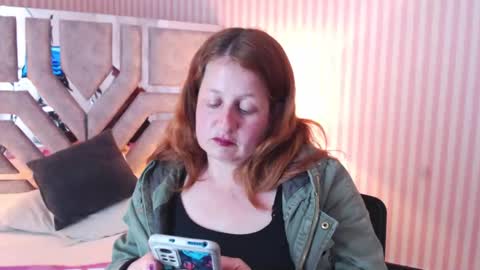 Snapshot of viioletamora chatting on December 27, 2024, 10:26 pm Violeta online show from December 27, 2024, 10:26 pm