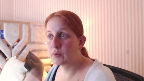 Snapshot of viioletamora chatting on January 8, 2025, 1:32 am Violeta online show from January 8, 2025, 1:32 am