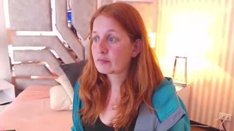 Snapshot of viioletamora chatting on January 14, 2025, 9:20 pm Violeta online show from January 14, 2025, 9:20 pm