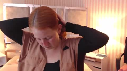 Snapshot of viioletamora chatting on January 15, 2025, 10:13 pm Violeta online show from January 15, 2025, 10:13 pm