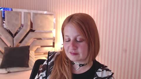 Snapshot of viioletamora chatting on January 16, 2025, 11:27 pm Violeta online show from January 16, 2025, 11:27 pm