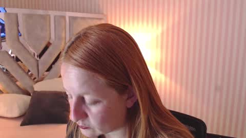 Snapshot of viioletamora chatting on January 17, 2025, 8:22 pm Violeta online show from January 17, 2025, 8:22 pm