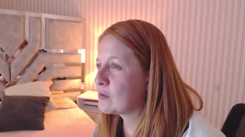 Snapshot of viioletamora chatting on January 18, 2025, 1:30 am Violeta online show from January 18, 2025, 1:30 am