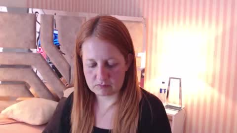 Snapshot of viioletamora chatting on January 19, 2025, 1:10 am Violeta online show from January 19, 2025, 1:10 am