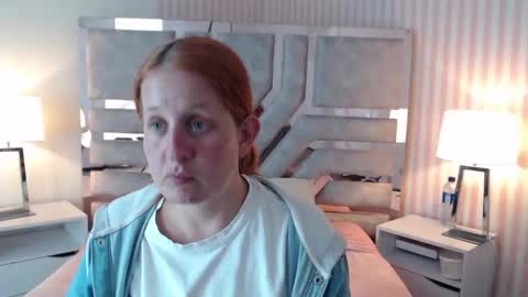 Snapshot of viioletamora chatting on January 19, 2025, 8:51 pm Violeta online show from January 19, 2025, 8:51 pm