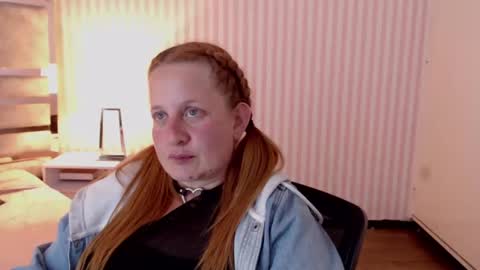 Snapshot of viioletamora chatting on January 21, 2025, 9:04 pm Violeta online show from January 21, 2025, 9:04 pm