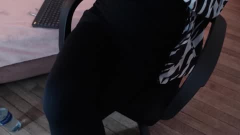 Snapshot of viioletamora chatting on January 26, 2025, 12:16 am Violeta online show from January 26, 2025, 12:16 am