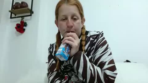 Snapshot of viioletamora chatting on January 27, 2025, 5:58 am Violeta online show from January 27, 2025, 5:58 am