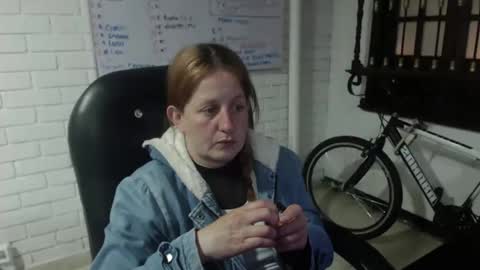 Snapshot of viioletamora chatting on February 23, 2025, 5:01 am Violeta online show from February 23, 2025, 5:01 am