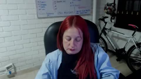 Snapshot of viioletamora chatting on March 3, 2025, 10:52 pm Violeta online show from March 3, 2025, 10:52 pm