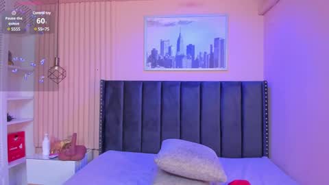 Snapshot of viiolett_lee chatting on January 12, 2025, 2:24 am Viiolett online show from January 12, 2025, 2:24 am