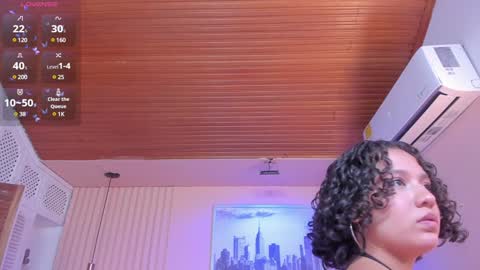 Snapshot of viiolett_lee chatting on January 23, 2025, 2:33 am Viiolett online show from January 23, 2025, 2:33 am