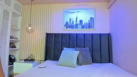 Viiolett online show from November 18, 2025, 8:46 pm