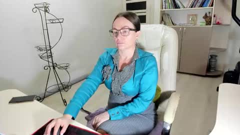 Ukrainian-woman online show from November 14, 2025, 4:22 am