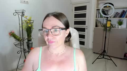 Ukrainian-woman online show from January 8, 2026, 7:21 am