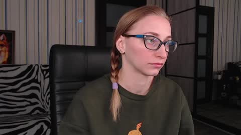 Vika online show from March 11, 2025, 9:26 pm