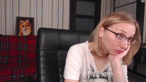 Vika online show from May 19, 2026, 1:56 am
