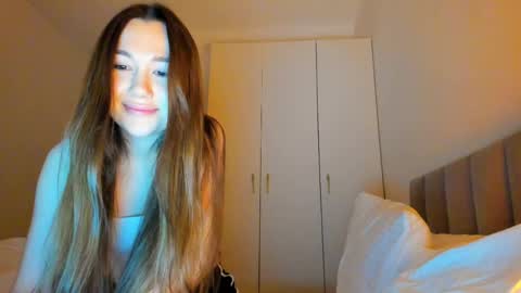 Vika   online show from May 27, 2026, 9:45 pm