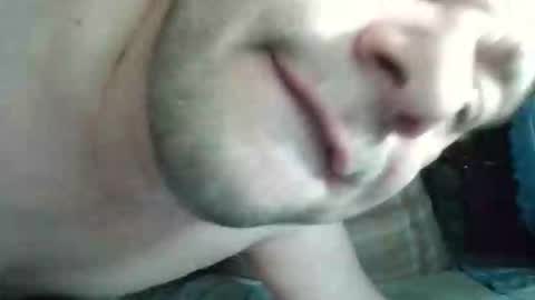 Snapshot of vikbika2 chatting on February 22, 2026, 3:29 am Tom reunz online show from February 22, 2026, 3:29 am