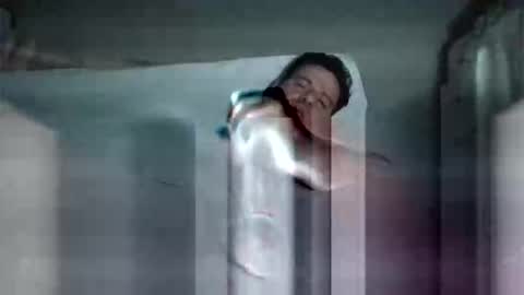 Snapshot of vikbika2 chatting on March 4, 2026, 1:55 am Tom reunz online show from March 4, 2026, 1:55 am