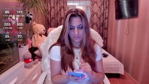 Snapshot of vikilove_ chatting on July 30, 2026, 6:56 am Victoria online show from July 30, 2026, 6:56 am