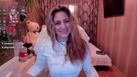 Snapshot of vikilove_ chatting on July 30, 2026, 7:02 pm Victoria online show from July 30, 2026, 7:02 pm