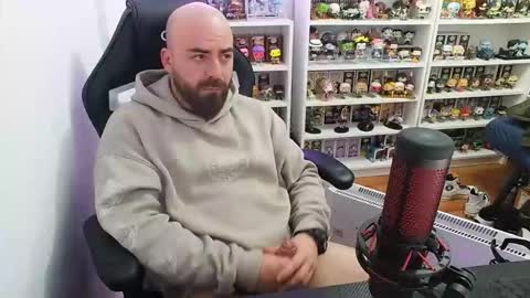 Snapshot of vikingcock__ chatting on February 9, 2026, 4:44 pm vikingc0ck online show from February 9, 2026, 4:44 pm