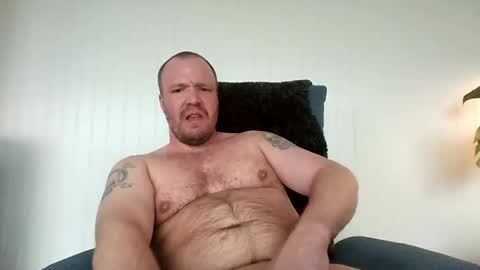 Snapshot of vikingsub30 chatting on May 1, 2026, 4:50 am vikingsub30 online show from May 1, 2026, 4:50 am
