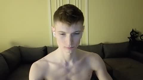 Max online show from December 21, 2025, 6:48 pm