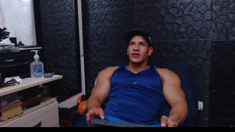 Viktor Herrera online show from January 5, 2025, 11:22 pm