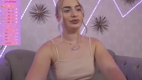 Viktoria online show from September 19, 2025, 3:02 pm