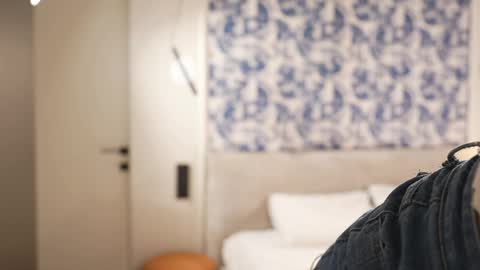 Lana online show from April 8, 2026, 10:37 am